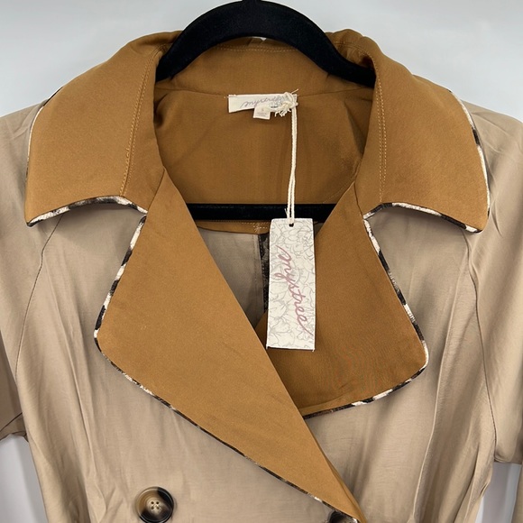 NWT Mystree Trench Coat Khaki Mustard Belted Pockets Flowing Detailed Piping - Picture 4 of 13